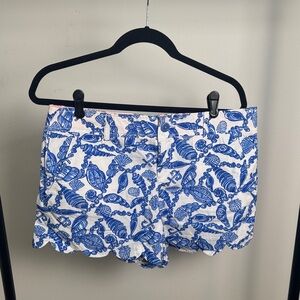 Lilly Pulitzer Blue and White Nautical Seashell Scalloped Preppy Shorts Size 10